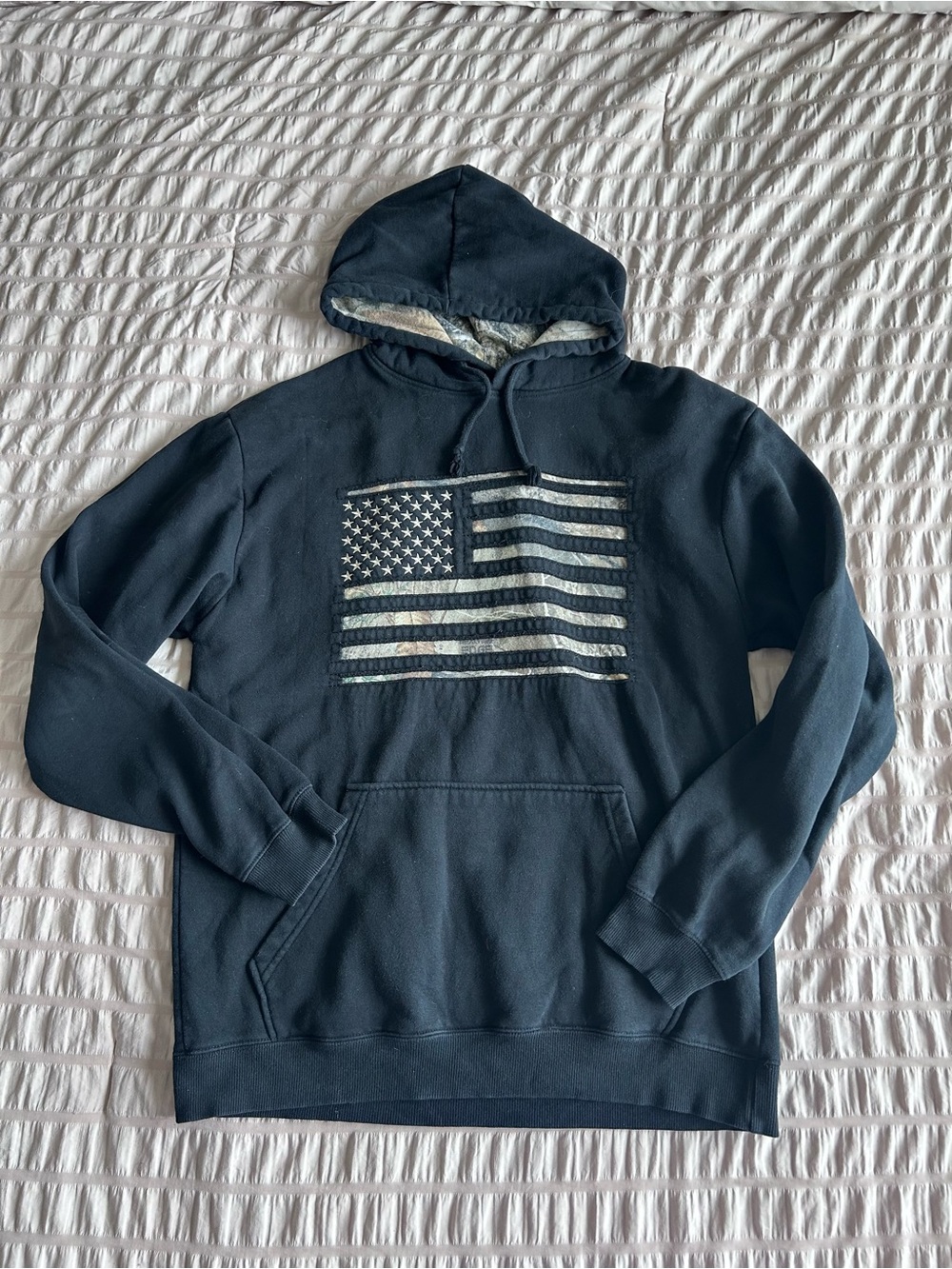 Buck Wear Camo Lined American Flag Black Hoodie (L)
